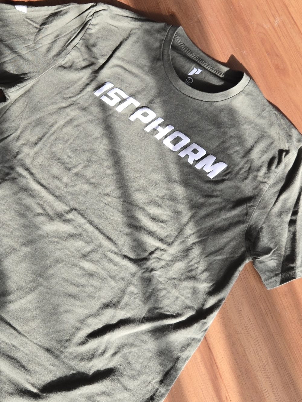 1st phorm | size large | olive green logo t-shirt